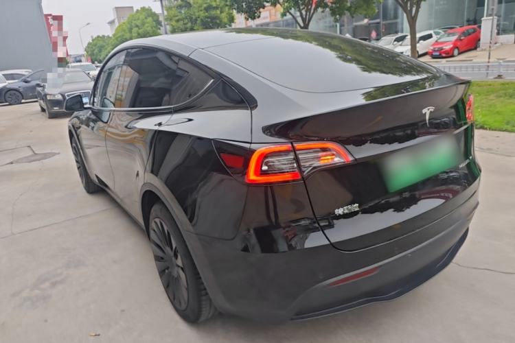 Used Tesla Model Y 2022 Revised Version Rear-Wheel Drive Exterior 2