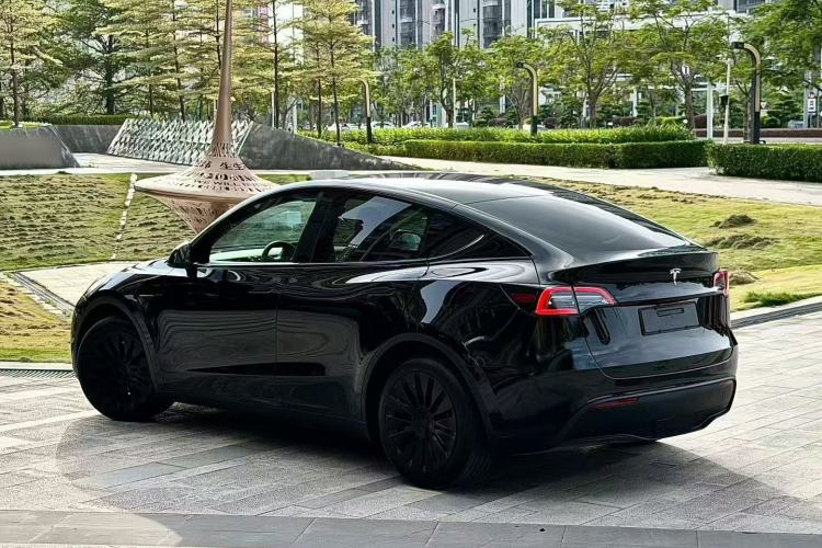 Used Tesla Model Y 2022 Rear-Wheel-Drive Version Exterior 2