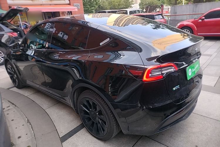 Used Tesla Model Y 2022 Revised Version Long-Range All-Wheel Drive Exterior 2