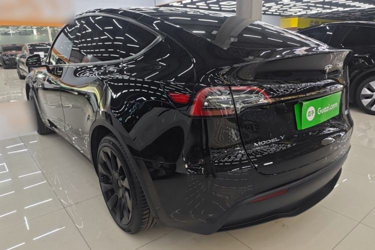 Used Tesla Model Y 2022 Rear-Wheel-Drive Version Exterior 2