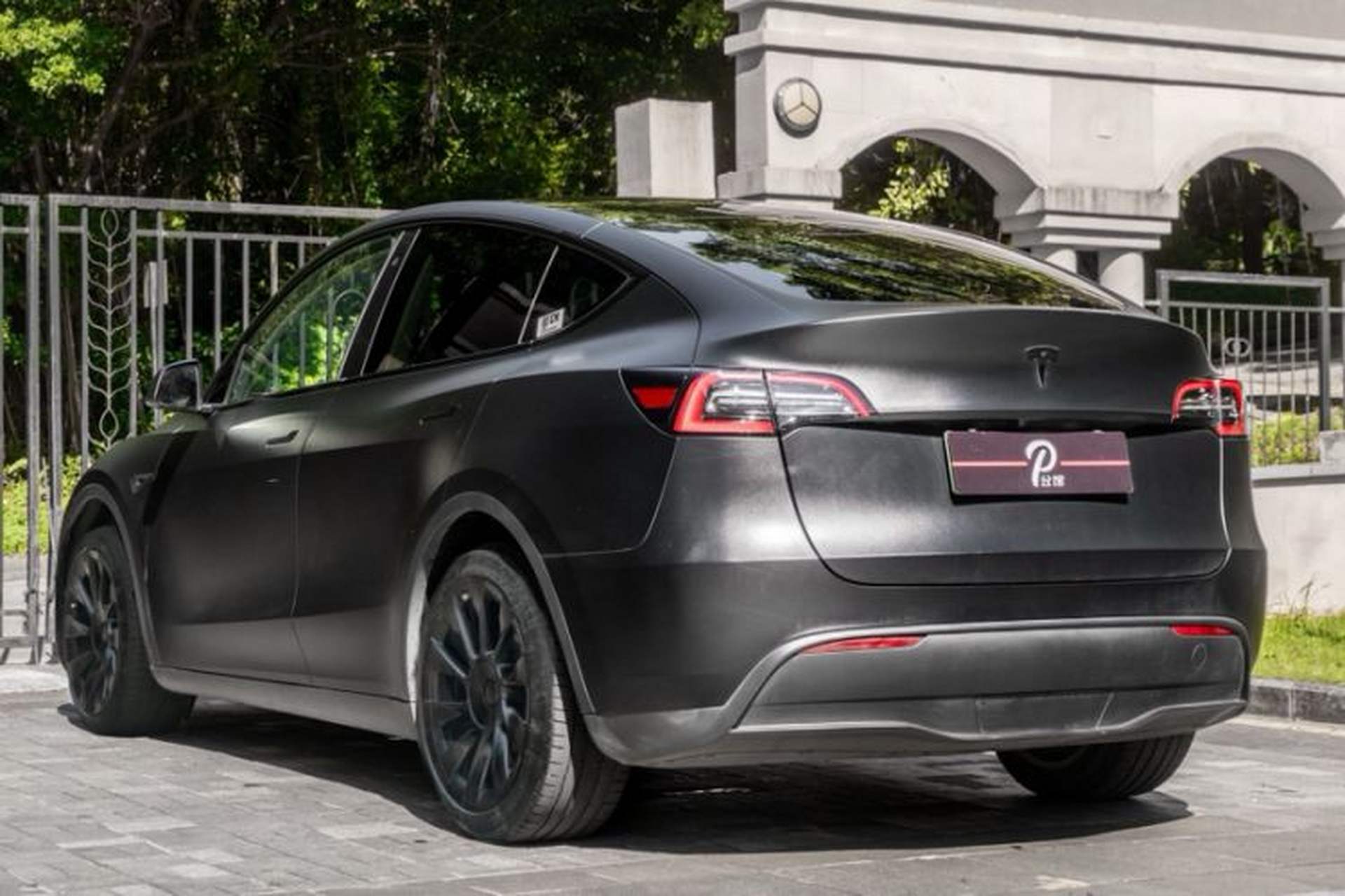 Used Tesla Model Y 2022 Revised Version Long-Range All-Wheel Drive Exterior 2