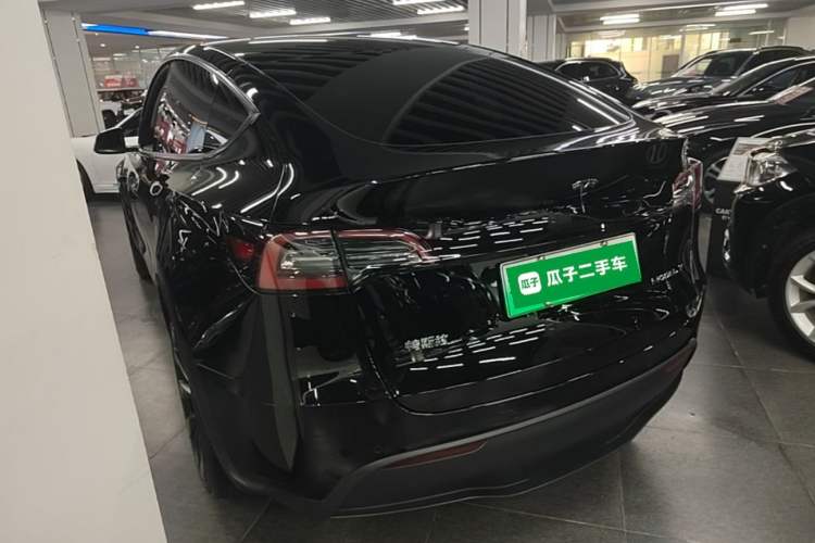 Used Tesla Model Y 2022 Revised Version Rear-Wheel Drive Exterior 2