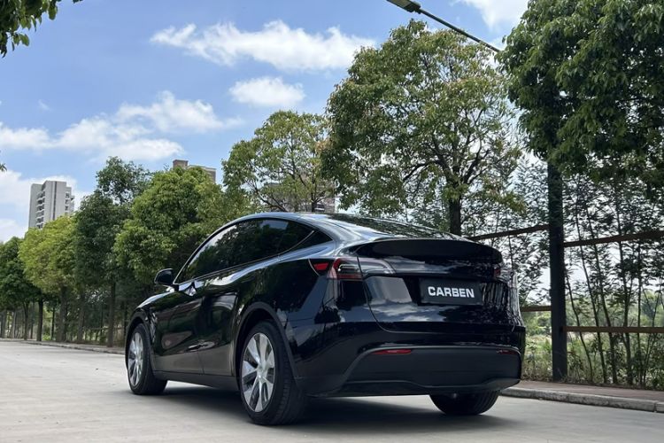 Used Tesla Model Y 2022 Long-Range All-Wheel-Drive Version Exterior 2