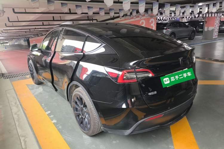 Used Tesla Model Y 2022 Rear-Wheel-Drive Version Exterior 2