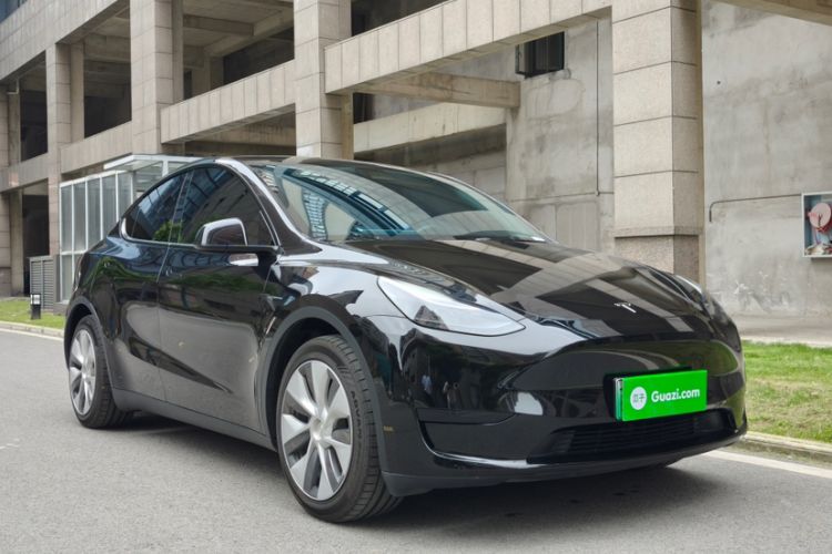 Used Tesla Model Y 2022 Rear-Wheel-Drive Version Exterior 2