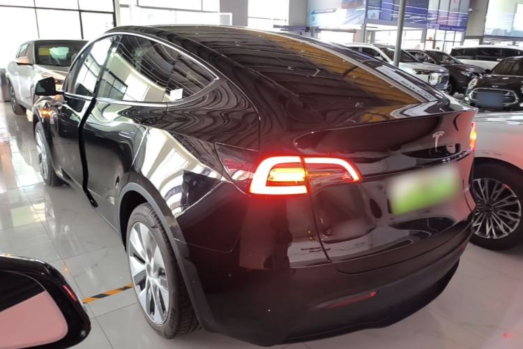 Used Tesla Model Y 2022 Revised Version Rear-Wheel Drive Exterior 2