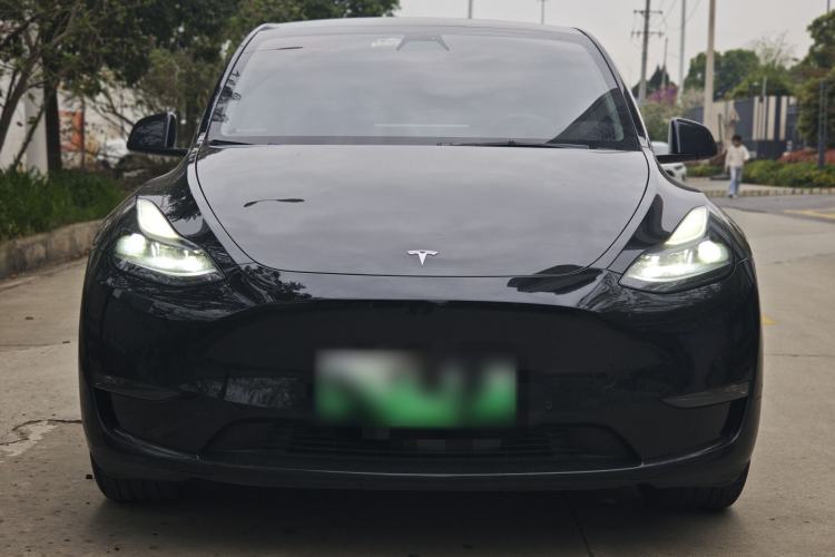 Used Tesla Model Y 2022 Revised Version Long-Range All-Wheel Drive Exterior 2