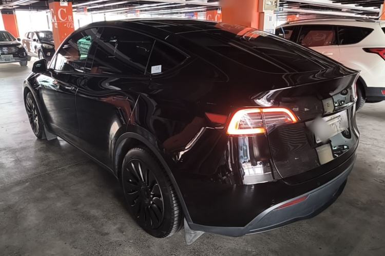 Used Tesla Model Y 2022 Rear-Wheel-Drive Version Exterior 2