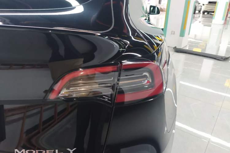 Used Tesla Model Y 2022 Revised Version Rear-Wheel Drive Exterior 3