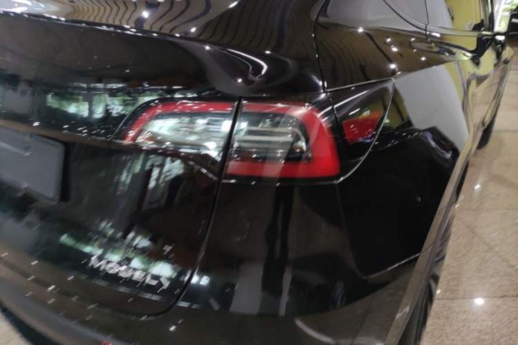 Used Tesla Model Y 2022 Revised Version Rear-Wheel Drive Exterior 3
