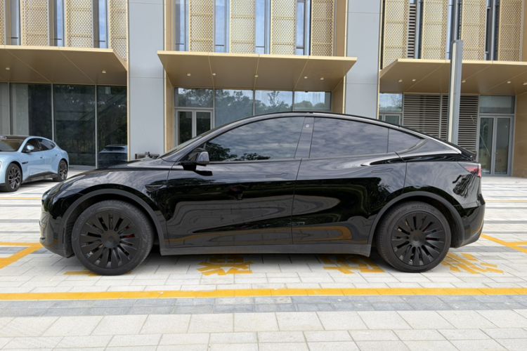 Used Tesla Model Y 2022 Revised Version Rear-Wheel Drive Exterior 3
