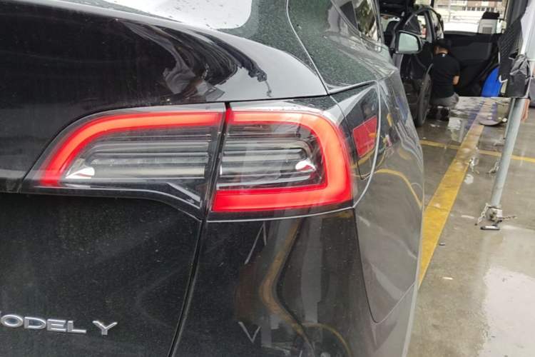Used Tesla Model Y 2022 Revised Version Rear-Wheel Drive Exterior 3