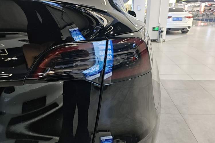 Used Tesla Model Y 2022 Revised Version Rear-Wheel Drive Exterior 3