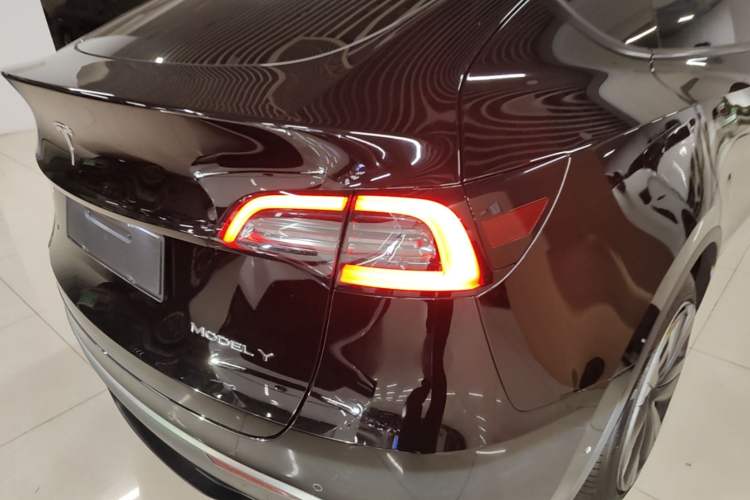 Used Tesla Model Y 2022 Revised Version Rear-Wheel Drive Exterior 3