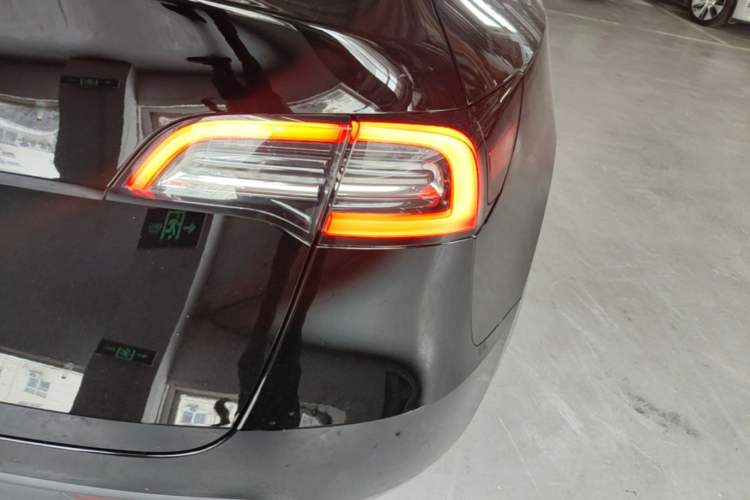Used Tesla Model Y 2022 Revised Version Rear-Wheel Drive Exterior 3