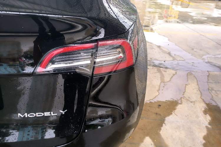 Used Tesla Model Y 2022 Revised Version Rear-Wheel Drive Exterior 3