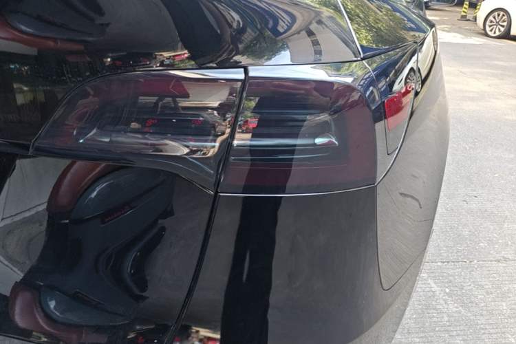 Used Tesla Model Y 2022 Rear-Wheel-Drive Version Exterior 3
