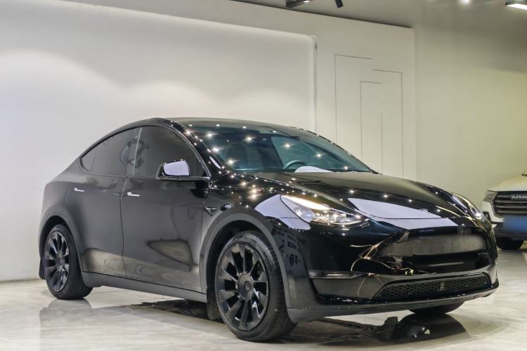 Used Tesla Model Y 2022 Long-Range All-Wheel-Drive Version Exterior 3