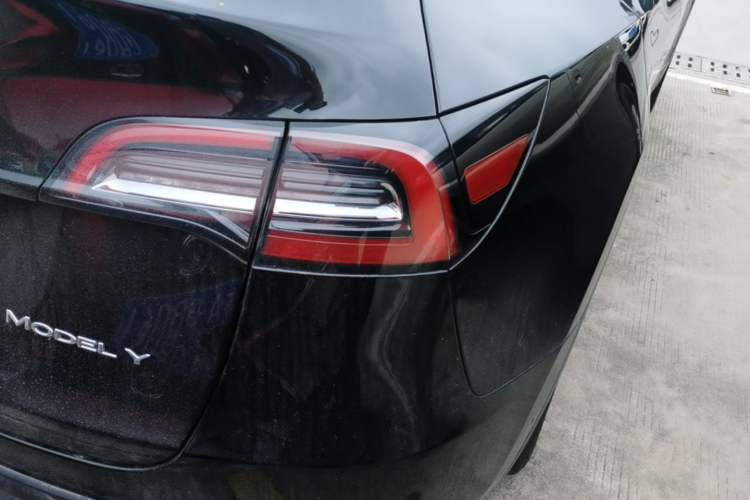 Used Tesla Model Y 2022 Revised Version Rear-Wheel Drive Exterior 3