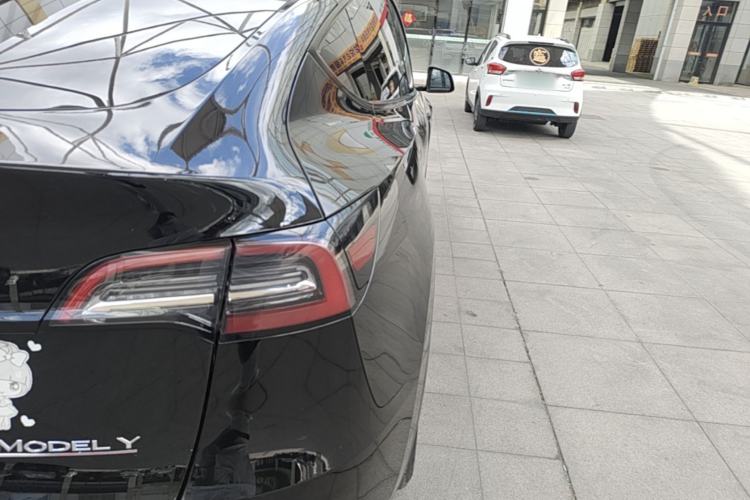 Used Tesla Model Y 2022 Revised Version Rear-Wheel Drive Exterior 3