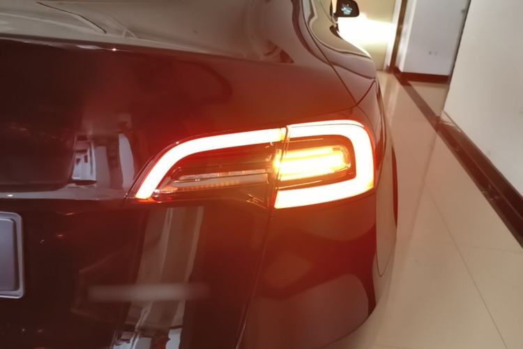 Used Tesla Model Y 2022 Rear-Wheel-Drive Version Exterior 3