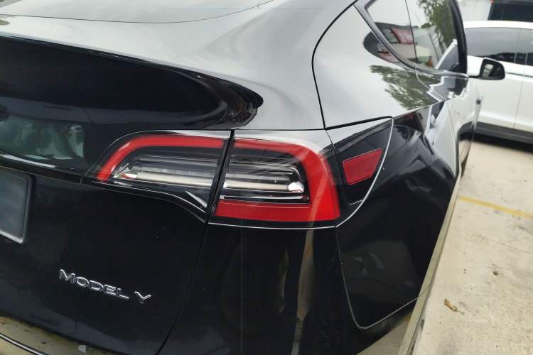 Used Tesla Model Y 2022 Rear-Wheel-Drive Version Exterior 3
