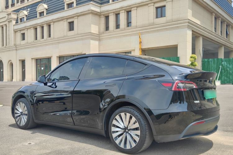 Used Tesla Model Y 2022 Rear-Wheel-Drive Version Exterior 3