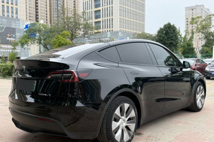 Used Tesla Model Y 2022 Rear-Wheel-Drive Version Exterior 3