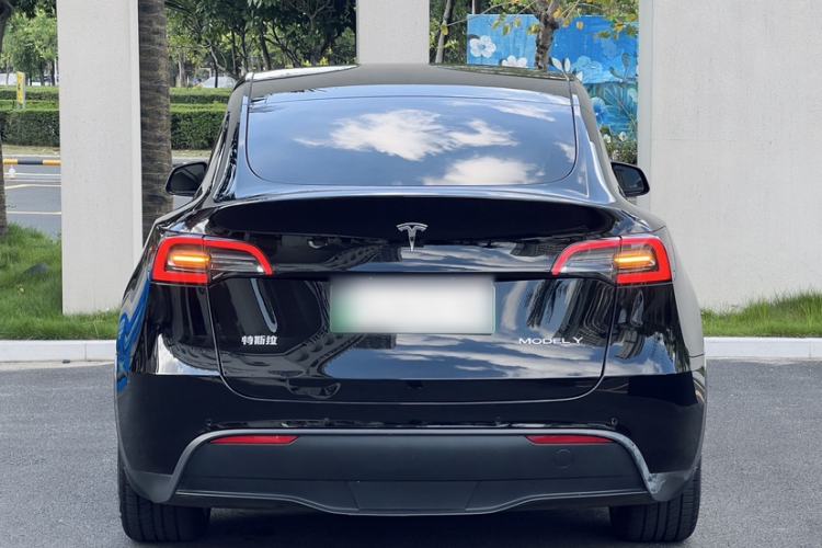 Used Tesla Model Y 2022 Rear-Wheel-Drive Version Exterior 3