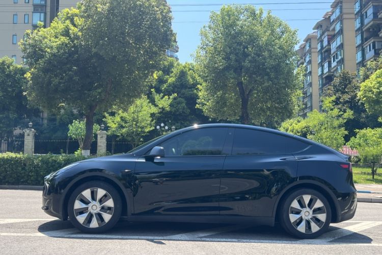 Used Tesla Model Y 2022 Revised Version Rear-Wheel Drive Exterior 3
