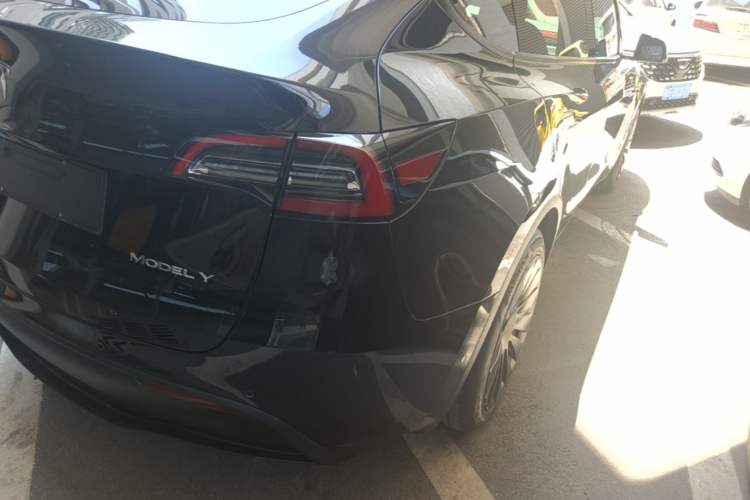 Used Tesla Model Y 2022 Revised Version Rear-Wheel Drive Exterior 3