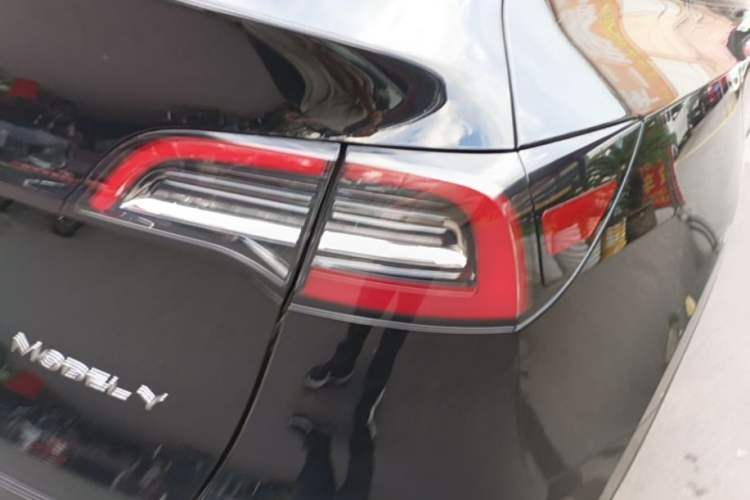Used Tesla Model Y 2022 Revised Version Rear-Wheel Drive Exterior 3