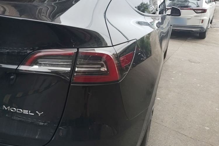 Used Tesla Model Y 2022 Revised Version Rear-Wheel Drive Exterior 3