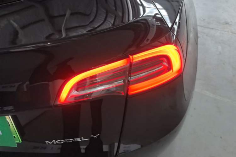 Used Tesla Model Y 2022 Revised Version Rear-Wheel Drive Exterior 3