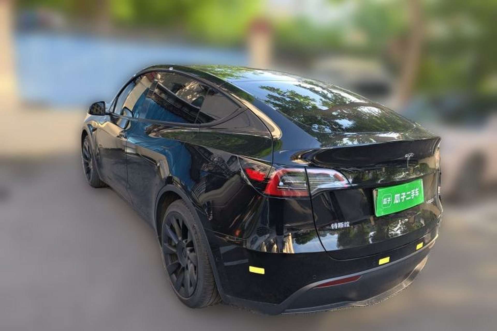 Used Tesla Model Y 2022 Revised Version Long-Range All-Wheel Drive Exterior 3