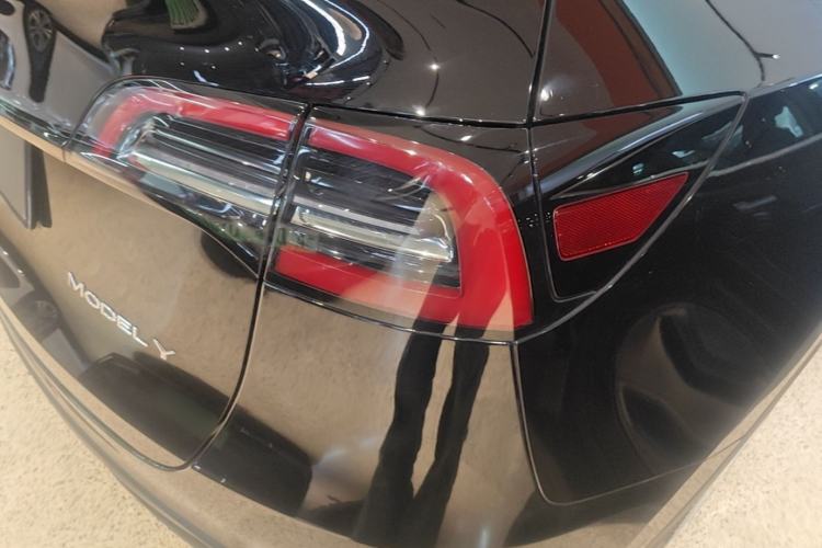 Used Tesla Model Y 2022 Revised Version Rear-Wheel Drive Exterior 3