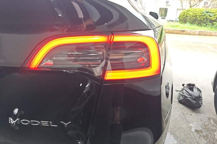 Used Tesla Model Y 2022 Revised Version Rear-Wheel Drive Exterior 3