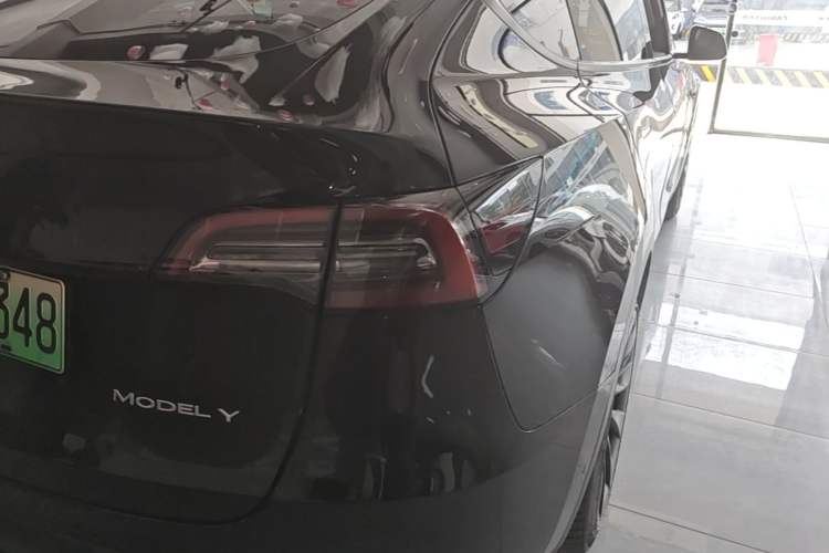 Used Tesla Model Y 2022 Rear-Wheel-Drive Version Exterior 3