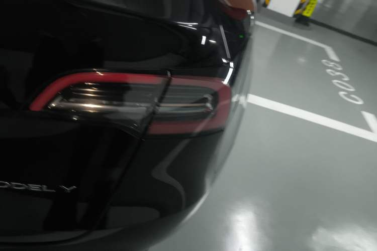 Used Tesla Model Y 2022 Revised Version Rear-Wheel Drive Exterior 3