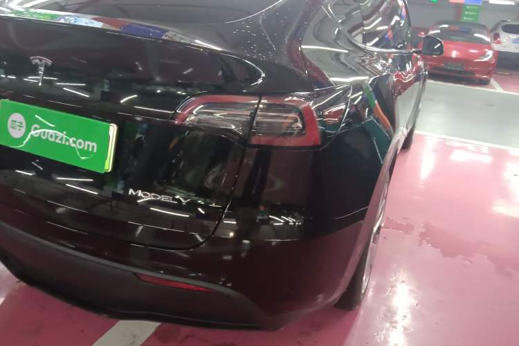 Used Tesla Model Y 2022 Revised Version Rear-Wheel Drive Exterior 3