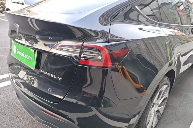 Used Tesla Model Y 2022 Rear-Wheel-Drive Version Exterior 3