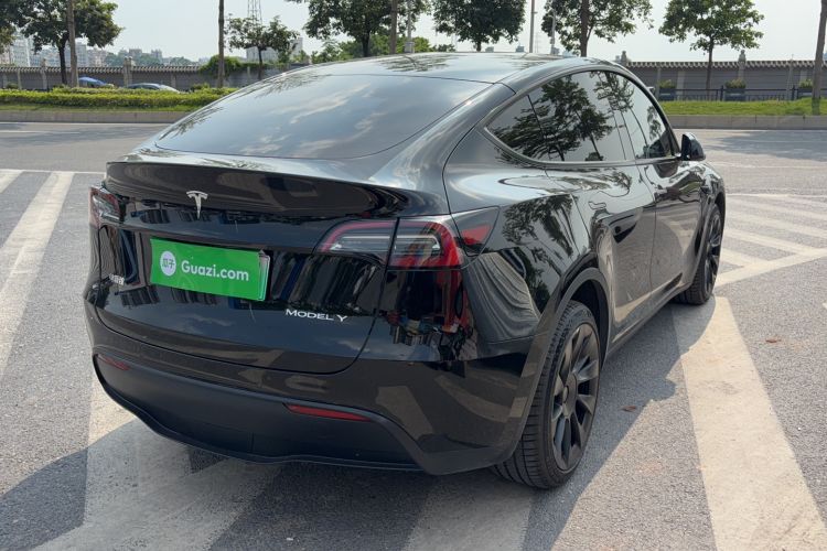 Used Tesla Model Y 2022 Revised Version Long-Range All-Wheel Drive Exterior 3