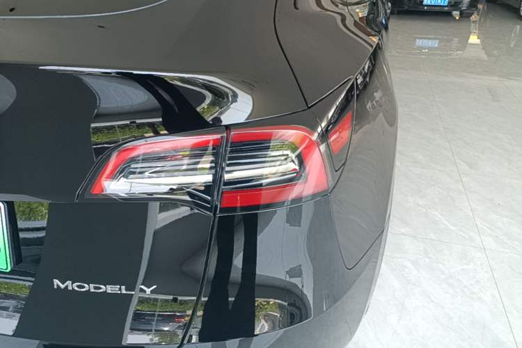 Used Tesla Model Y 2022 Revised Version Rear-Wheel Drive Exterior 3