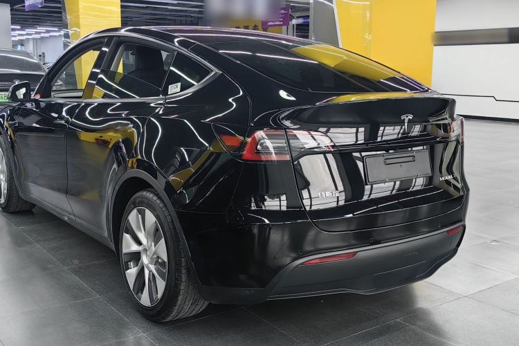 Used Tesla Model Y 2022 Rear-Wheel-Drive Version Exterior 4