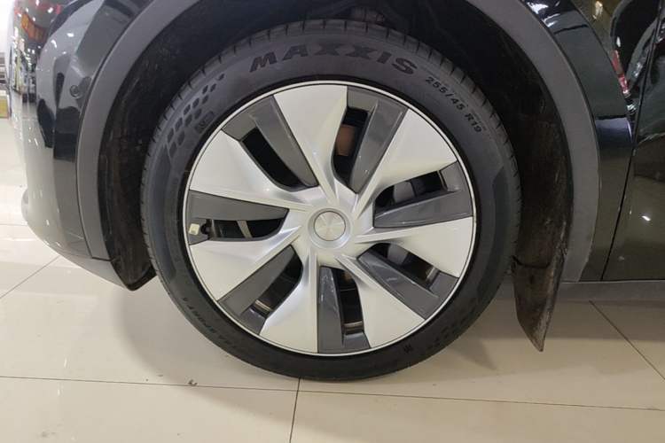 Used Tesla Model Y 2022 Revised Version Rear-Wheel Drive Exterior 4