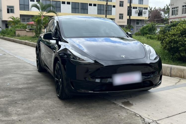 Used Tesla Model Y 2022 Rear-Wheel-Drive Version Exterior 4