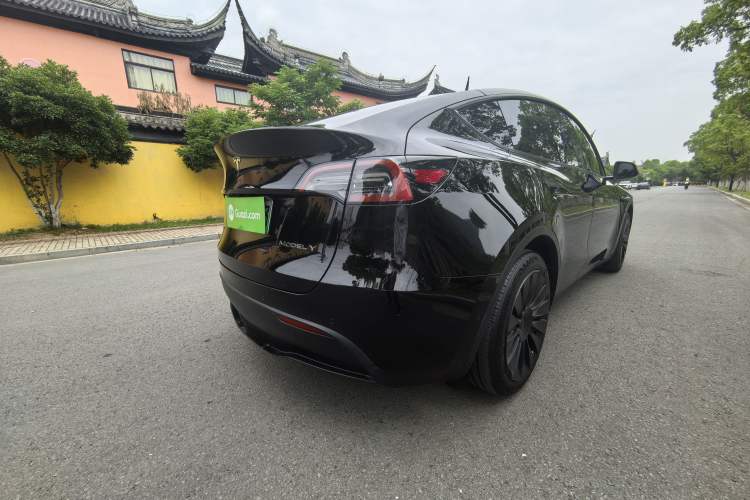 Used Tesla Model Y 2022 Revised Version Rear-Wheel Drive Exterior 4
