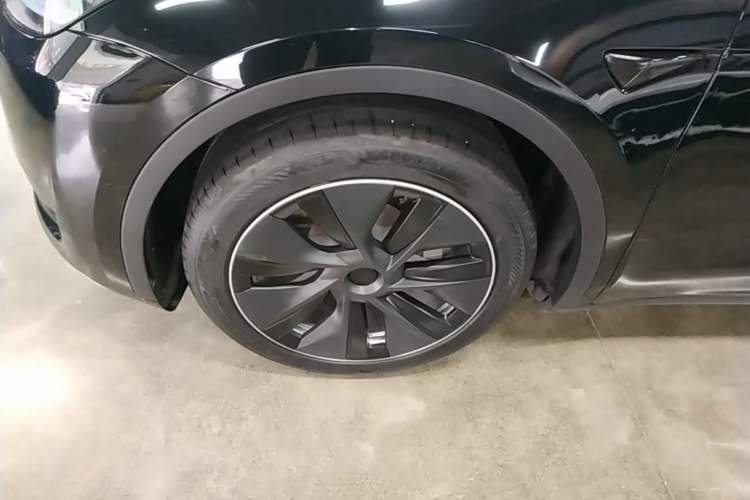 Used Tesla Model Y 2022 Revised Version Rear-Wheel Drive Exterior 4