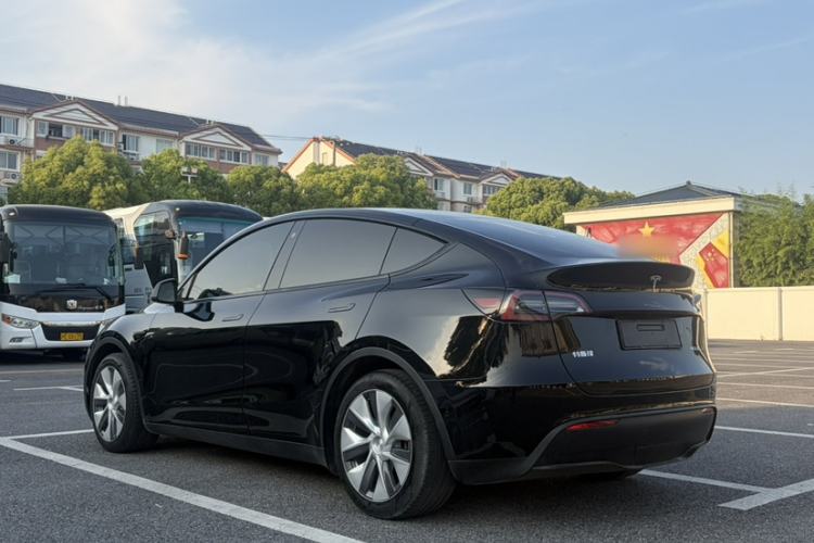 Used Tesla Model Y 2022 Rear-Wheel-Drive Version Exterior 4