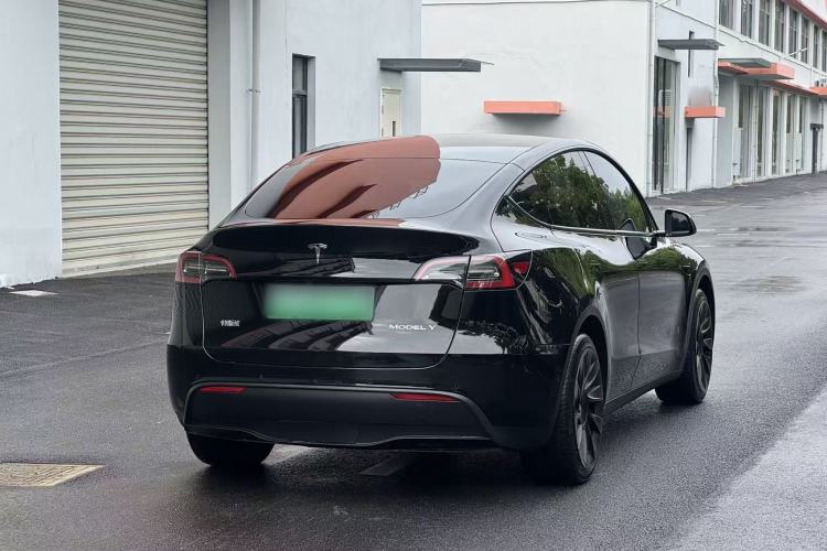 Used Tesla Model Y 2022 Rear-Wheel-Drive Version Exterior 4